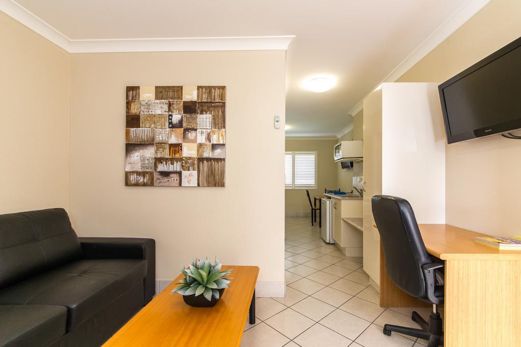 Villa Capri Motel Rockhampton Extérieur photo