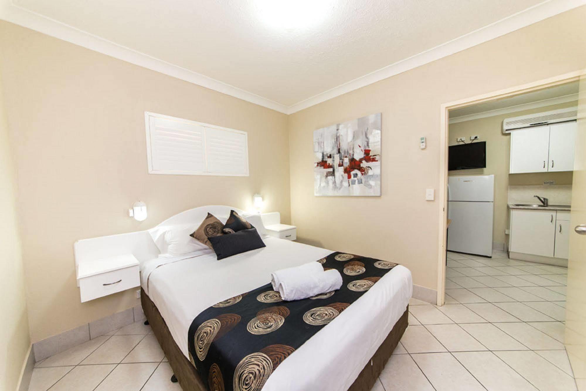 Villa Capri Motel Rockhampton Extérieur photo