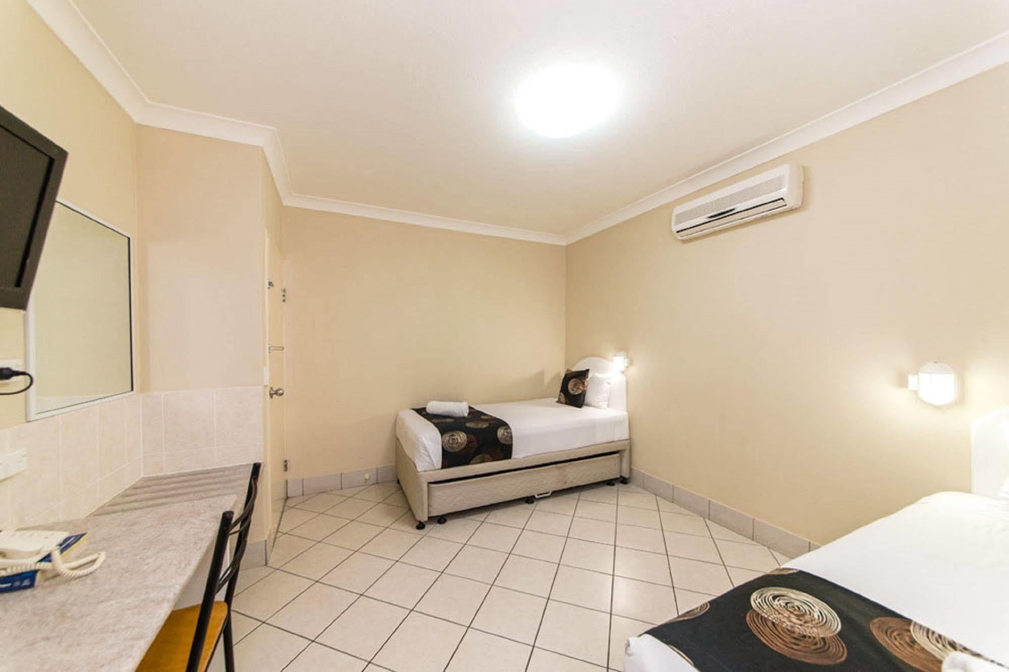 Villa Capri Motel Rockhampton Extérieur photo