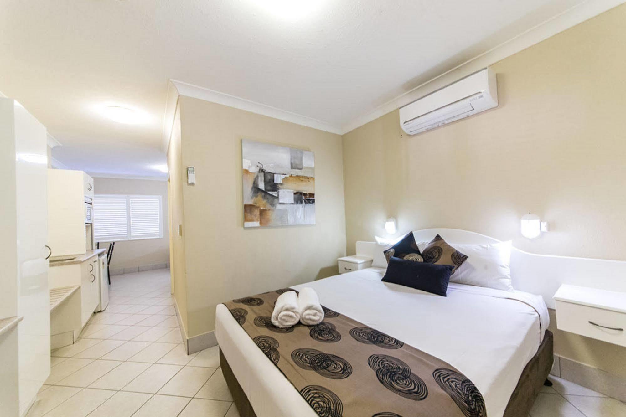 Villa Capri Motel Rockhampton Extérieur photo